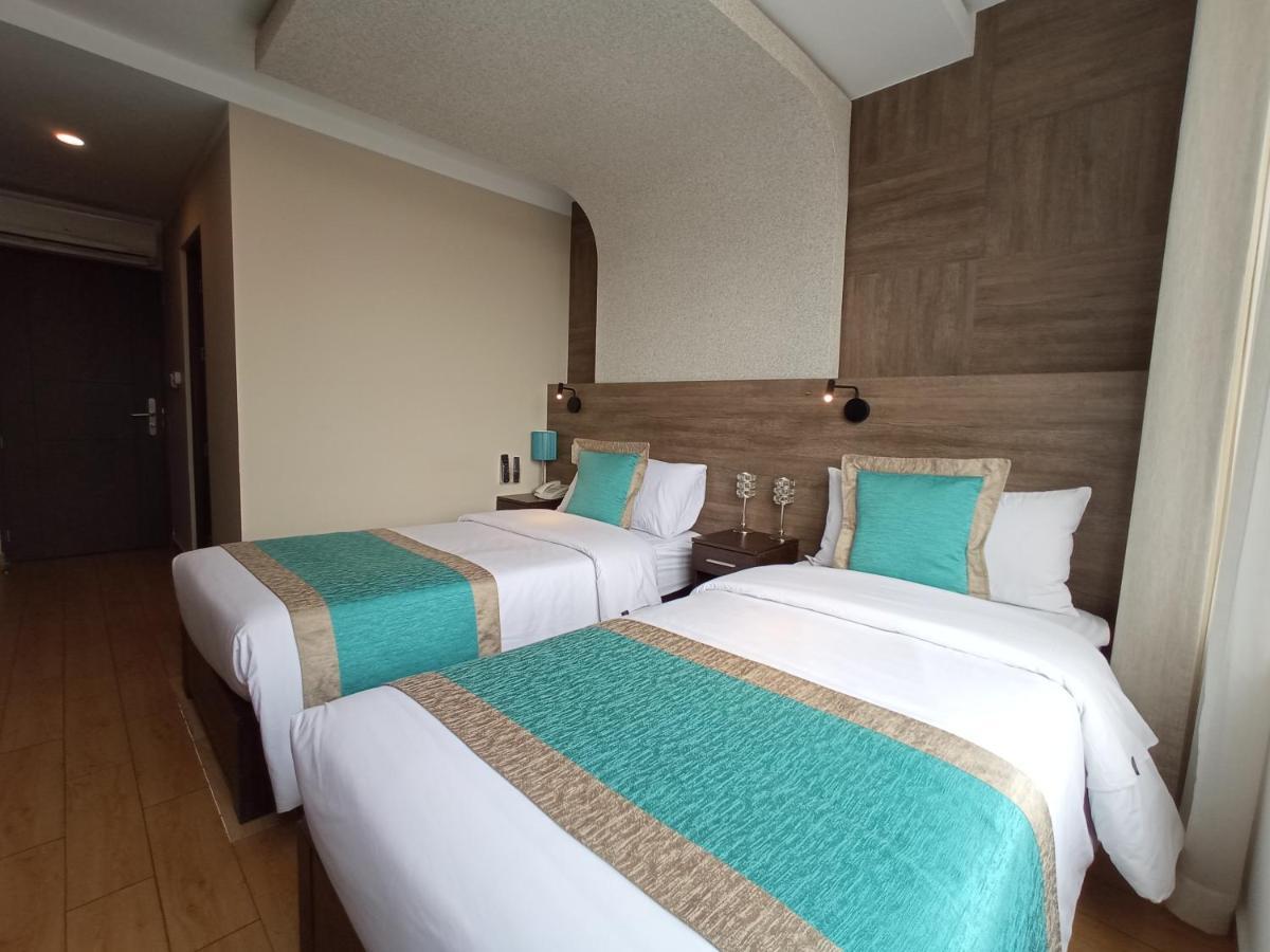 Diamond 3* Lima