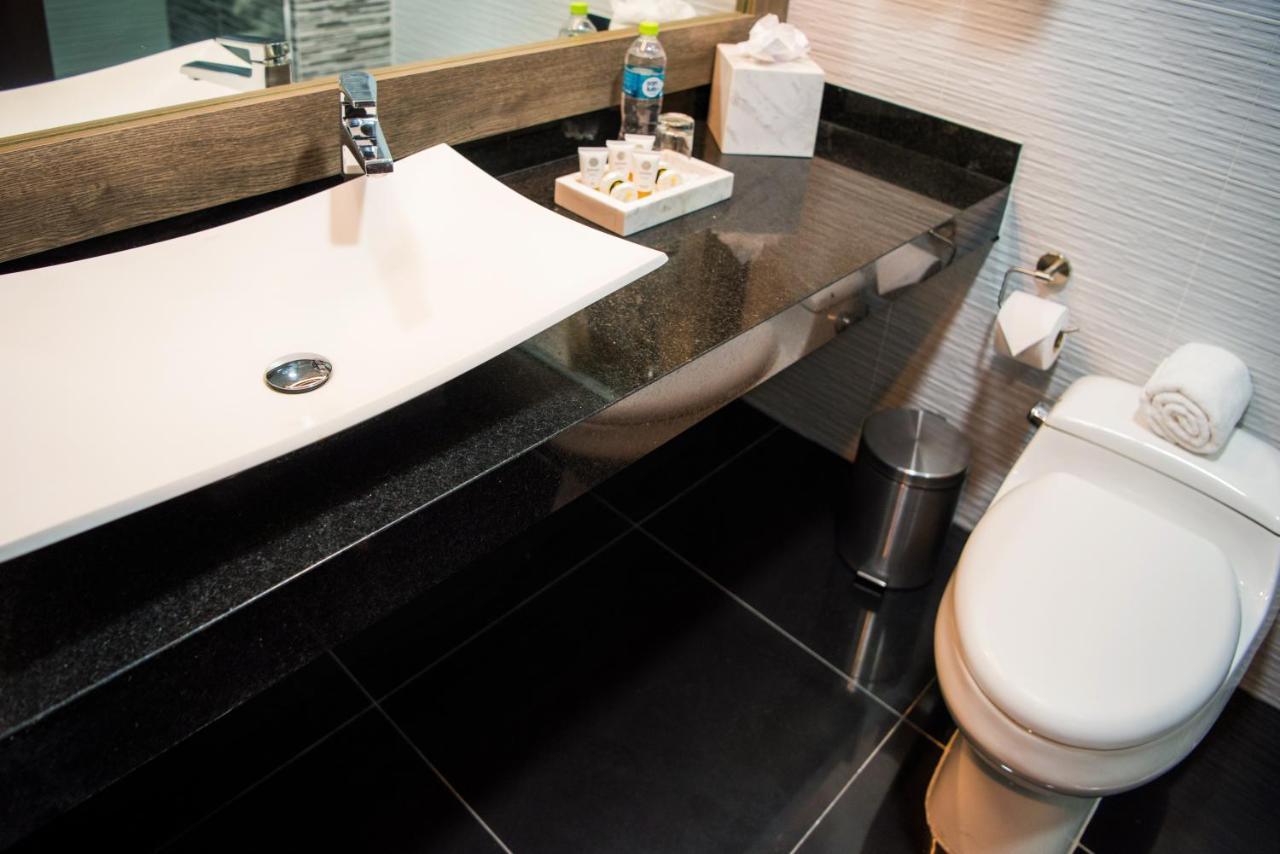 Diamond Hotel 3*