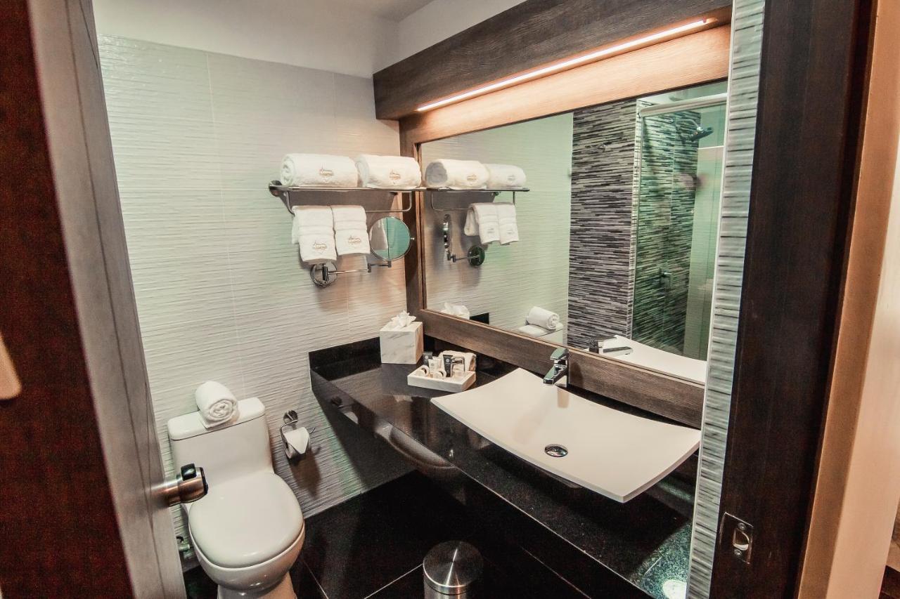 Diamond Hotel 3*
